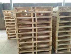 Pallet gỗ 32